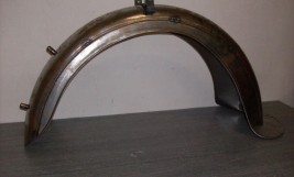 Sunbeam Model 9 első sárvédő